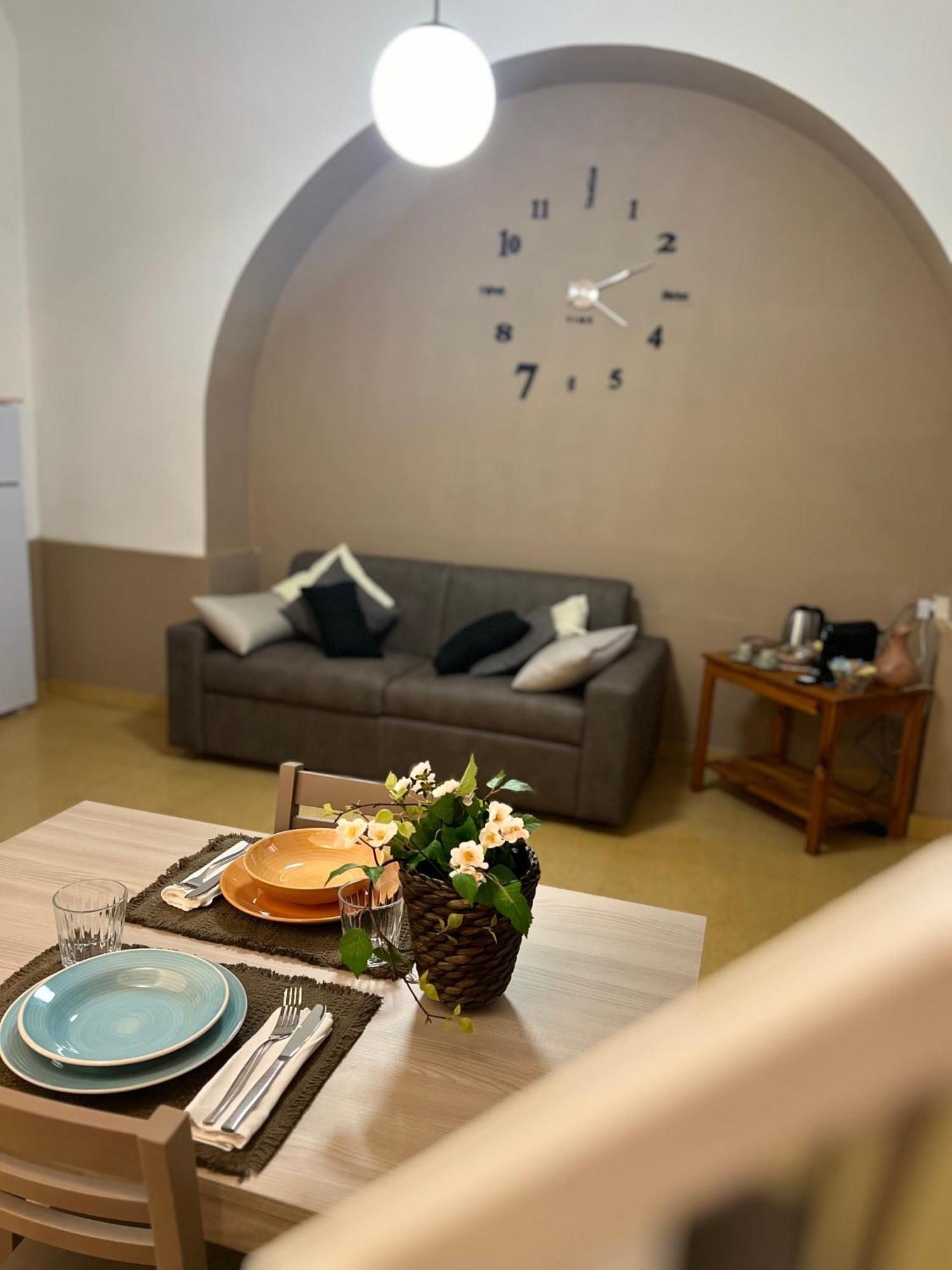 Planny Guest House - Castro Pretorio By Ghor Rome Bagian luar foto